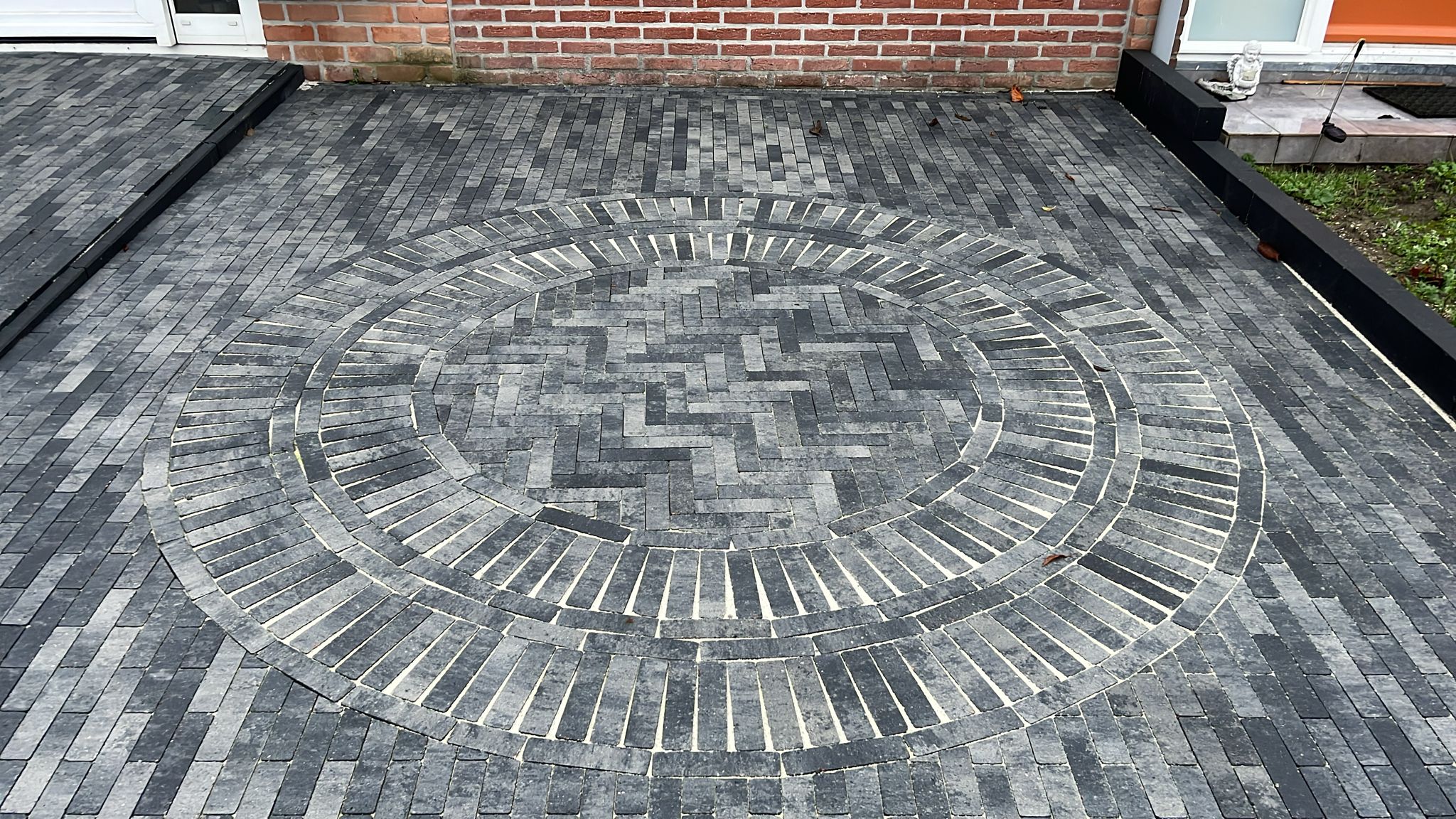 Afbeelding van project Onderhoudsvriendelijke voortuin in Barendrecht