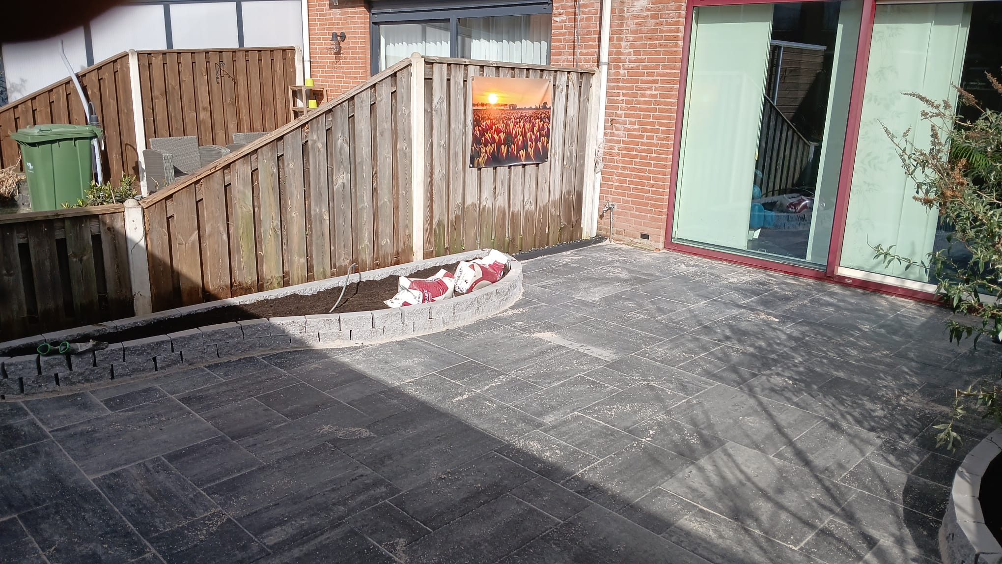 Afbeelding van project Achtertuin renovatie in Hoogvliet