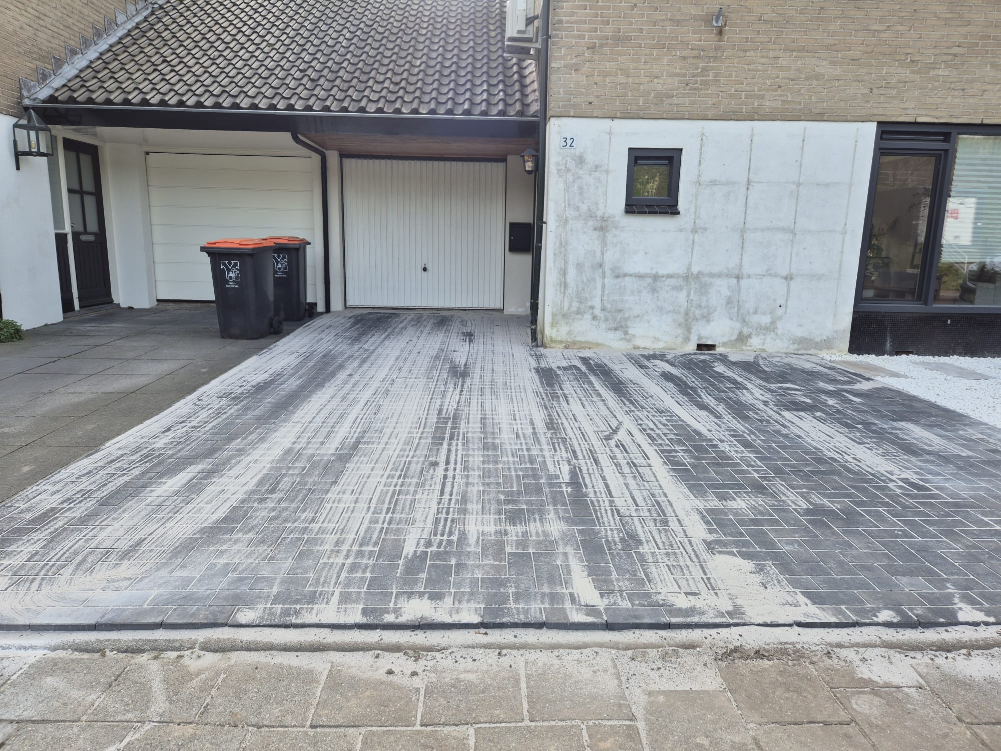 Afbeelding van project Project: Opritverbreding en Tuinrenovatie