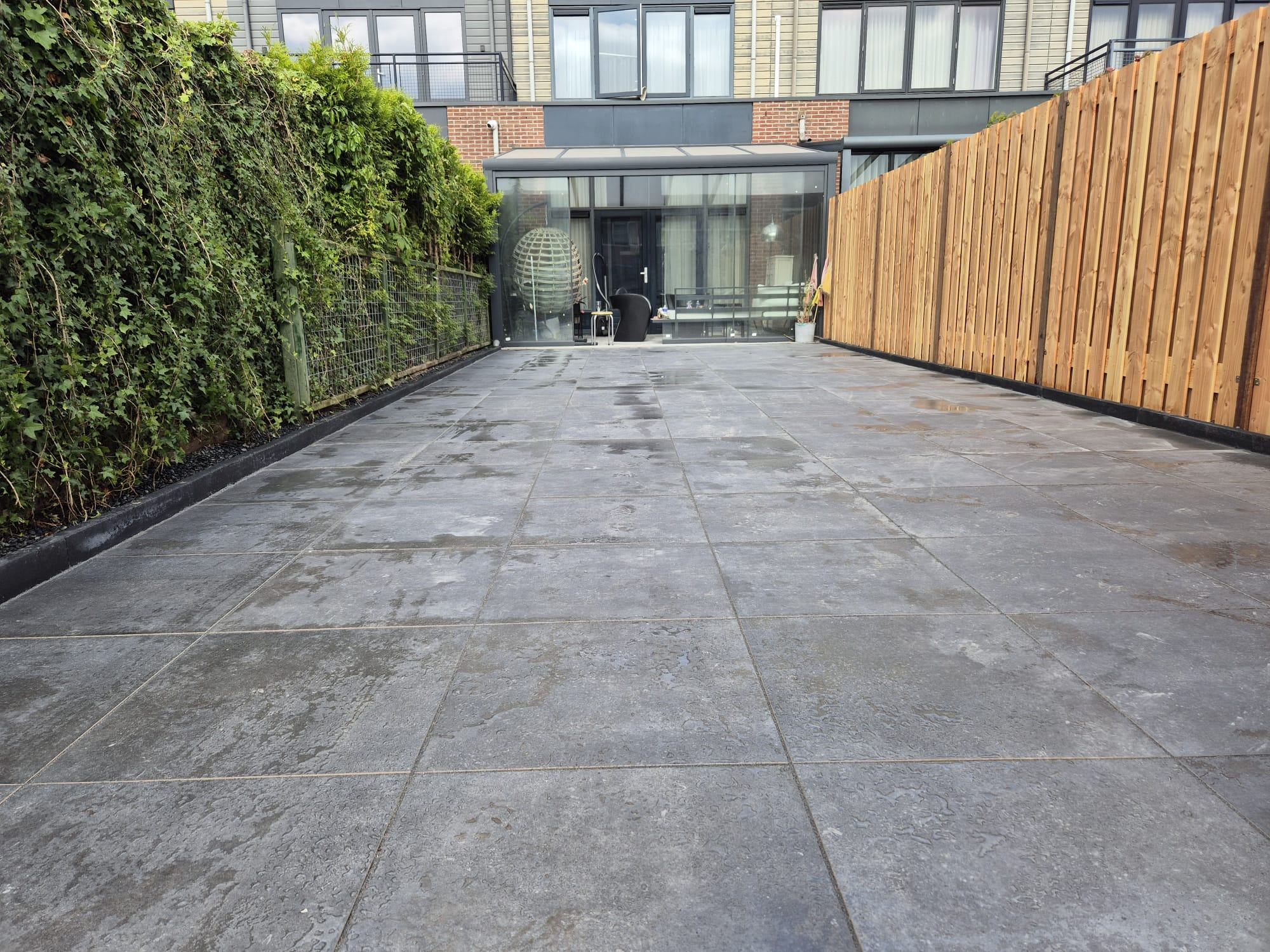 Afbeelding van project Jouw Droomtuin Dichterbij: Een Kijkje bij onze Recente Renovatie in Barendrecht