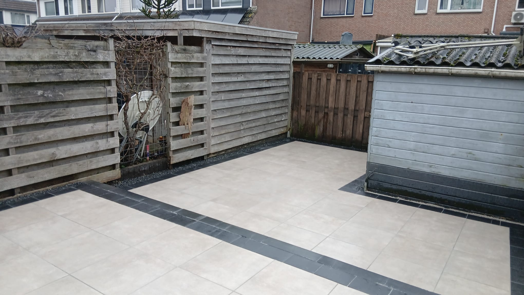 Afbeelding van project Van verwaarloosd naar verfijnd: complete tuinmetamorfose